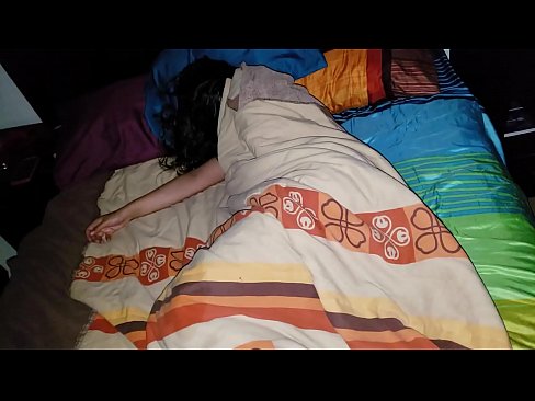❤️ Figliastro che rimprovera la sua giovane matrigna mentre lei dorme Fottutaal it.assistirhentai.ru ❌❤